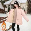 Chaqueta Acolchada de Algodón para Niñas, Estilo Nuevo Invierno 2025 para Niños Mayores, con Algodón y Forro Polar Añadidos, Parka Cálida con un Elegante Diseño con Capucha
