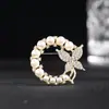 Broche Flor de Tulipa para Mulheres, Broche de Alto Padrão, Exquisito, Elegante e Luxuoso, Acessório de Carta para Terno e Cardigã de Alto Padrão