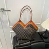 Bolso de Hombro de Gran Capacidad Moda de Nicho para Mujer 2025 Nuevo de Aspecto Elegante Bolso Bandolera Casual para el Trabajo Bolso Cubo