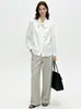 Ropa de Temperamento 2026 Otoño Viaje al Trabajo Camisa Blanca Mujer Sensación de Alta Gama Top Diseño de Ropa para Mujer Camisa con Cinta Fluida Manga Larga
