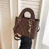 Atacado Estilo Princesa Diana Simples 2025 Novo Bordado Acolchoado Versão Coreana Bolsa Transversal para o Dia a Dia Bolsa de Ombro para Mulheres