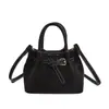 Bolso de Mano de Aspecto Elegante Estilo Coreano para Mujer Invierno 2026 Nuevo Estilo Coreano Retro Gamuza Gran Capacidad Bolso Cubo