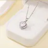 Tohm Diseño Elegante Colgante de Cobre Incrustado con Diamantes Collar Hueco Versátil Collar para Celebridades de Internet Cadena de Acero Inoxidable Estilo Único para Mujer