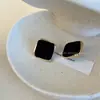 Pendientes Retro de Terciopelo Cuadrados con Aguja de Plata Nuevos para Otoño e Invierno para Mujer, Lujo Accesible, Gama Alta, Modernos, Pendientes Sencillos y Versátiles