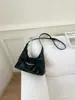 Bolsa de hombro cruzada de nuevo estilo retro simple elegante de alta gama para debajo del brazo nicho versión coreana casual para ir al trabajo bandolera para mujer