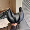 Bolsas de Nicho Estilo Francês para Mulheres Primavera/Verão 2026 Tendência Nova Versátil Alta Qualidade Moda Bolsa de Ombro Bolsa de Braço