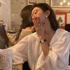 Pendientes de clip con pequeñas perlas de bulbo, coloridos y sencillos, para mujer, 2023, elegantes y franceses.