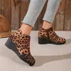 Novas Botas Curtas com Salto Anabela Outono/Inverno 2026 para Mulheres, Marca Independente Wish Botas Martin Retrô, Botas Chelsea, Sapatos Femininos de Tamanho Grande