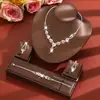Tiktok Nuevo Conjunto de Collar, Aretes y Pulsera de Flor de Cristal Rosa Dulce y de Alta Gama Joyería de Moda y Ecológica