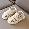 Sandálias Fechadas da Moda para Meninos 2026 Verão Novos Sapatos de Bebê com Solado Macio para Meninas Sandálias Romanas de Praia para Crianças