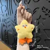 Pingente de Frango de Pelúcia Squeaky com Expressão Engraçada, Chaveiro Barulhento para Mochila de Estudante Fofo, Atacado de Pequenos Presentes