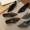 Zapatos Mary Jane de Felpa Retro First Encounter Season con Punta Aguda para Mujer con Hebilla de Cinturón, Tacón Fino, Zapatos Peludos, Forro de Felpa, Tacones Altos Calientes, Modernos