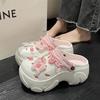 Verano 2025 Nuevos Zapatos de Cueva de Dibujos Animados Lindos Zapatos de Playa para Mujer Antideslizantes No Apestosos EVA Suela Gruesa Sandalias de Dedo