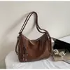Bolsa Tote Retro de Grande Capacidade para o Trabalho Feminina 2025 Nova Casual Retro Bolsa de Ombro de Axila Mochila Fashion