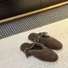 Sapatos Casuais 2026 Novos Bico Redondo Planos Mary Jane com Tira de Pelo Quentes Bico Fechado Mules Meio Chinelo Feminino