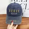 Gorra de Béisbol Retro Estilo Americano para Mujer, Corona Profunda Vintage de Otoño, Letras Bordadas que Adelgazan el Rostro, Gorra de Pico de Pato Suave de Moda
