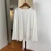 Blusa Femenina Ligeramente Transparente de Lyocell Tencel para Primavera, Estilo Suéter Holgado con Corte Relajado y Dobladillo Irregular Camisa de Encaje