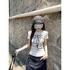 Playera de Manga Corta con Estampado de Letras American Hot Girl Chic para Mujer Verano Cuello Redondo Acanalado Hombro Derecho Slim Ajustada Top de Moda