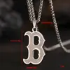 Colares de Letras em Aço Inoxidável Europeus e Americanos, Pingentes Geométricos em Aço Titânio, Estilo Unissex, Acessórios Personalizados à Prova d'Água, Joias de Ouro Real Transfronteiriças