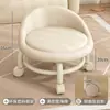 Taburete bajo taburete con ruedas taburete para el hogar niños aprendiendo a caminar rueda universal taburete pequeño costura de belleza pie de apoyo silla giratoria rueda móvil silenciosa
