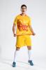 Venta al por mayor tuanding printing-secado rápido secado rápido traje de entrenamiento de fútbol de manga corta patrón de dragón amarillo traje de fútbol en stock