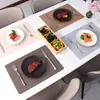 Mantel individual estilo americano de lujo ligero con patrón de hilo dorado y logotipo personalizado, impermeable, a prueba de aceite, resistente al calor para mesa de comedor, posavasos resistente a altas temperaturas