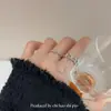Anel de Corrente para Mulheres Ins Tendência Moda Personalidade Luxo Leve Design de Nicho Minimalista de Alta Qualidade Doce Cool Conectado a Dois Dedos