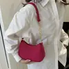 Bolso pequeño para mujer moda primavera temprana 2024 bolso de hombro retro bolso cruzado de moda simple bolso de axila estilo western bolso de mujer