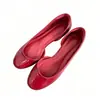 En Stock Entrega Inmediata Zapatos Planos Rojos Estilo Francés para Mujer Modelo Nuevo Verano 2026 con Cortes Laterales, Suela Suave, Zapatos Planos Cómodos de Boca Baja