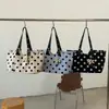 Bolsa de Hombro de Lunares Estilo Universitario de Nicho Japonés y Coreano para Mujer Verano 2026 Gran Capacidad para Clase y Viaje al Trabajo