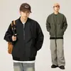 Chaqueta de Béisbol de Color Sólido de Marca de Moda para Hombre Primavera y Otoño 2025 con Diseño de Pliegues Estructurados, Abrigo de Aviador Estilo Americano