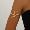 Pulsera Cruzada Europea y Americana de Flor Hueca Mariposa Nicho de Alto Grado Temperamento Anillo de Brazo Personalidad Exagerada Nueva Joyería de Brazo para Mujeres