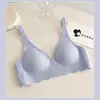 Lingerie Sem Costura Sexy Decote Profundo Estilo Fino Sem Aro Para Seios Pequenos Push-Up Suporte Macio Push-Up Francês Sutiã de Menina Verão