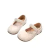 Zapatos planos de niña estilo francés con tira de lazo de perlas 2026 primavera y otoño nuevos versátiles zapatos Mary Jane para niños