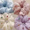 Exquisita Goma para el Cabello Floral Bordada, Scrunchie de Malla Ultra-Hada, Elástico para Cola de Caballo, Accesorio para el Cabello de Alta Gama