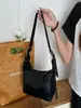 2026 Nuevo Estilo Chica Genial Diseño de Nicho Bolso de Hombro con Cremallera de Cuero Bolso de Axila Bolso Retro Europeo y Americano
