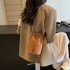 Bolso de Cubo de Gamuza Vintage Otoño e Invierno Bolso de Cordón de Gamuza para Teléfono Móvil Nuevo para Mujer 2025 Bolso Pequeño Casual Cruzado de Gamuza