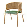 Sofá de cabina personalizado para casa de té comercial, cafetería, restaurante occidental, hot pot, restaurante de comida japonesa, mesa y sillas de mimbre tejido de madera maciza montadas en la pared