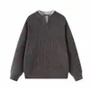 Suéter Pulóver Yidao Vintage 2026 Otoño Nuevo Retro Americano Ajuste Holgado Parche de Dos Piezas Falsas Cuello en V Tejido de Punto Trenzado