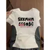 Camiseta Blanca de Manga Corta con Cuello Redondo de Diseño de Nicho para Mujer Moda de Verano Estilo Chica Picante Corte Ajustado Top Versátil con Personalidad ins