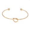 Pulseira europeia e americana simples de aço titânio fino 2mm nó de amor coração pulseira aberta em forma de C bracelete nó