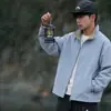 Jaqueta corta-vento e impermeável de ajuste solto para primavera e outono, estilo de rua americano, design patchwork, peça de outer wear casual da moda com gola alta
