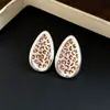 Pendientes de Corazón con Estampado de Leopardo, Aguja de Plata Chapada en Oro Real de 18 Quilates, Pendientes de Lujo Accesible de Gama Alta, Pendientes de Moda Retro Elegantes para Mujer