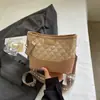 Bolsa Pequena Acolchoada com Corrente de Outono Nicho Feminina Combinação de Cores 2025 Nova Bolsa Hobo de Alto Valor Ombro Único Transversal