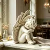Pieza decorativa clásica de ángel estilo vintage con un ambiente nórdico atmosférico, adecuada para la decoración de cafeterías y restaurantes, personalizable como regalo