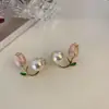 Brincos de Pérola Tulipa com Design Super Fada Brincos Simples de Nicho Femininos 2024 Novos Brincos Elegantes de Alta Qualidade