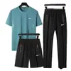 Traje Deportivo Casual de Seda de Hielo para Hombre, Nuevo Estilo de Verano, Camiseta Fina de Manga Corta, Pantalones Cortos, Conjunto de Tres Piezas de Secado Rápido para Correr