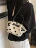 2026 Nueva Cesta de Mimbre con Lunares Transfronteriza para Mujer, Bolso Cruzado de Moda y Estilo, Bolso Cubo Versátil para Hombro