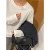 ¡Estilo Coreano para un Look Juvenil! Camiseta Bordada Blanca de Manga Larga y Cuello Redondo para Mujer, Nuevo Modelo Primavera Temprana 2026, Top Delgado Simple y Versátil