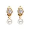Miduoduo Joyería Nueva Europea y Americana Sin Perforaciones para Orejas con Imitación de Diamante Pendientes de Perla Acero Inoxidable Chapado en Color Dorado de 18K Retención de Color